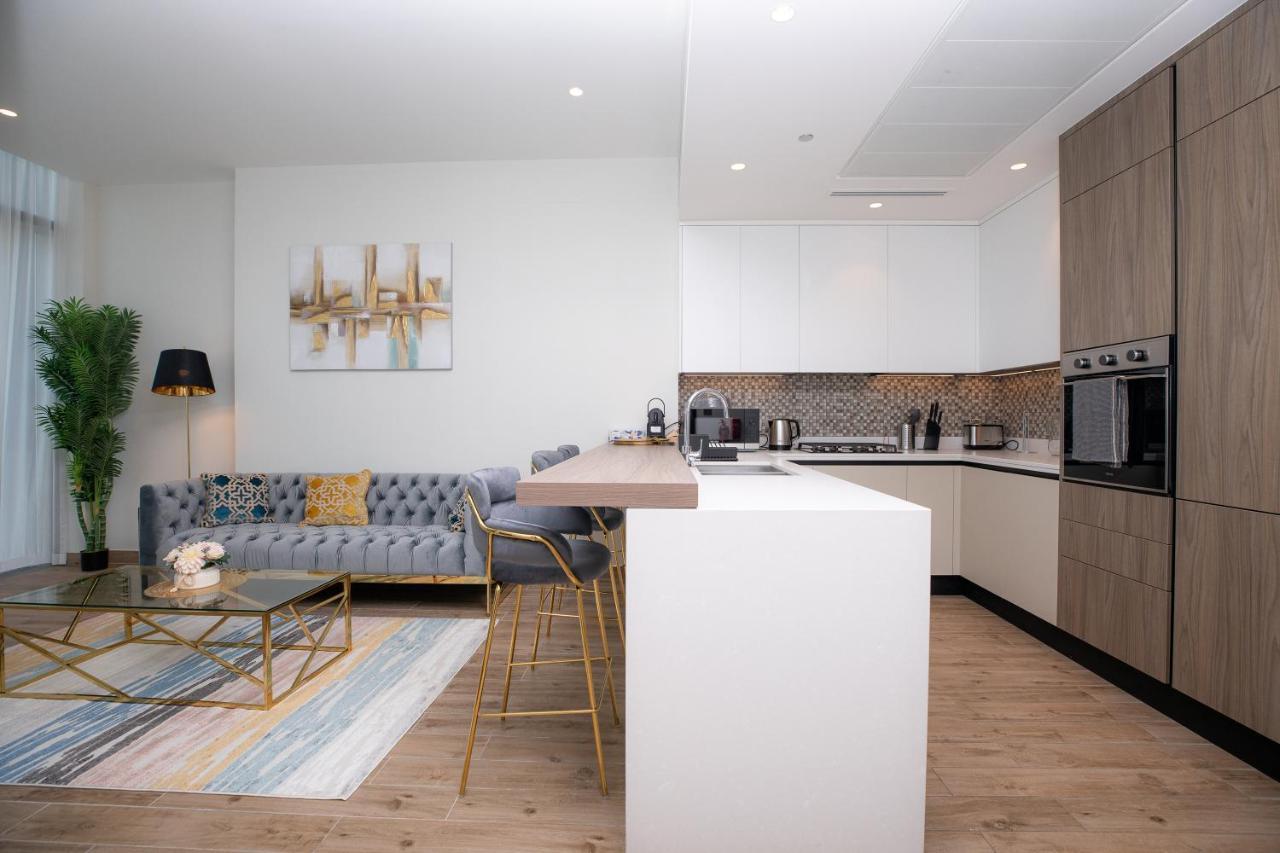 Luxury 1 Bedroom At Marina Gate Jumeirah Living Dubai